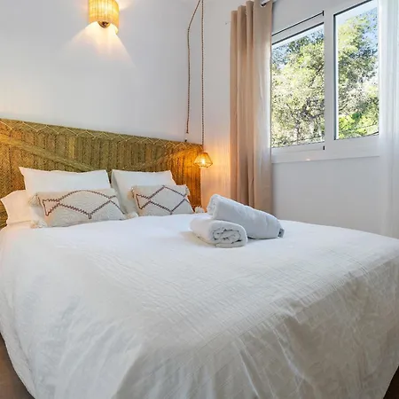 Holiday home Hauzify I Casa Olivella